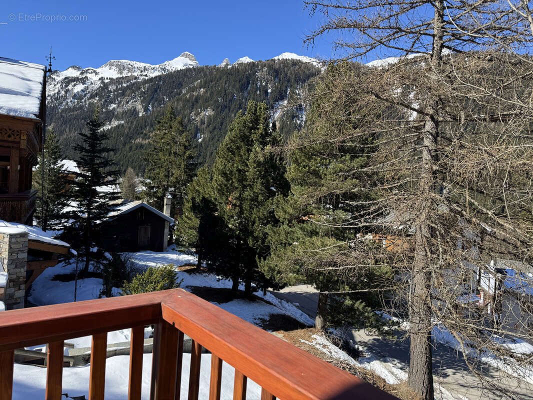 Appartement à AVRIEUX