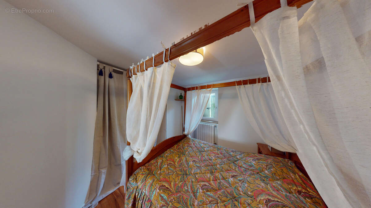 Maison à BARAQUEVILLE