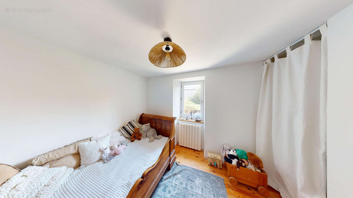 Maison à BARAQUEVILLE