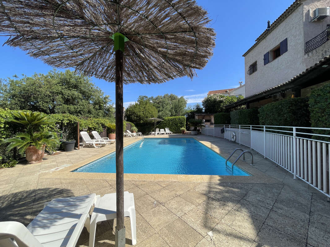 Appartement à FREJUS