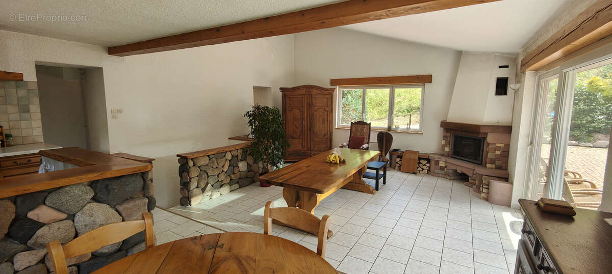 Maison à GRANDFONTAINE