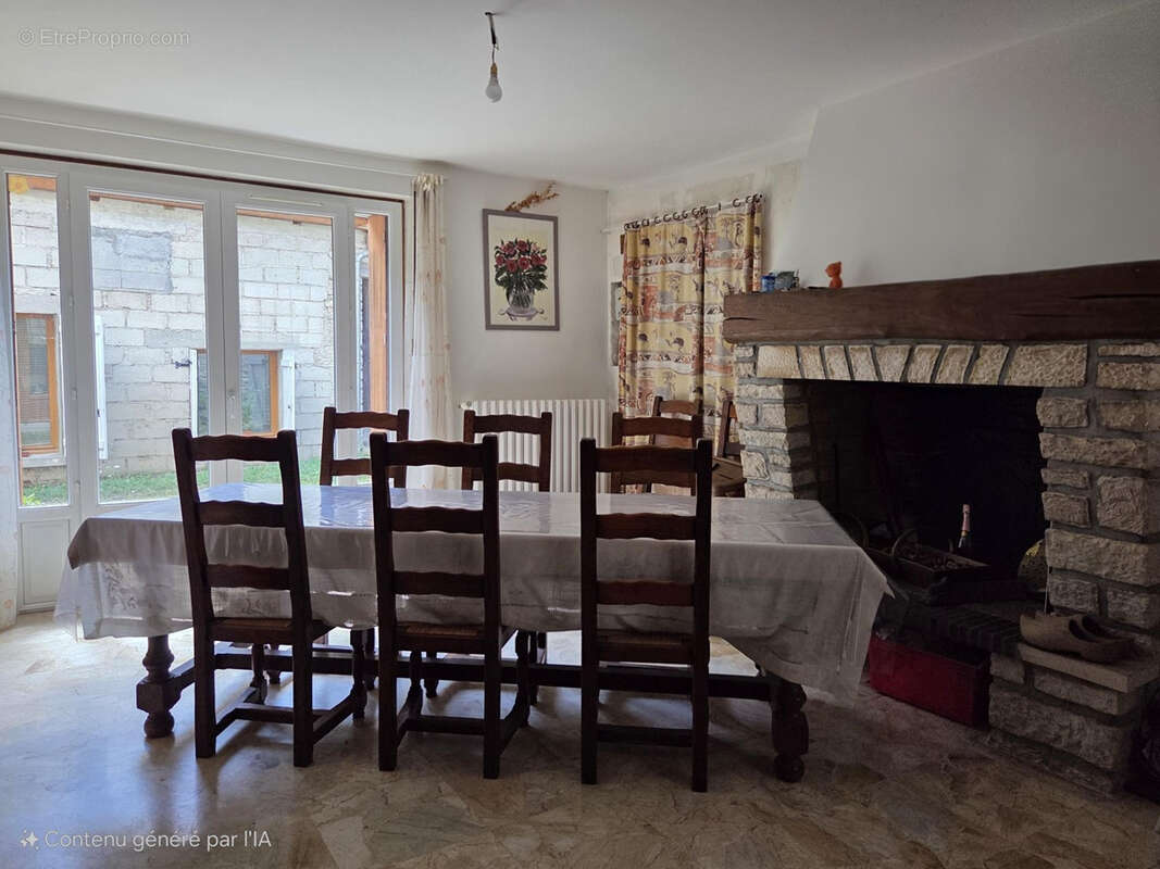 Maison à LOCHES-SUR-OURCE