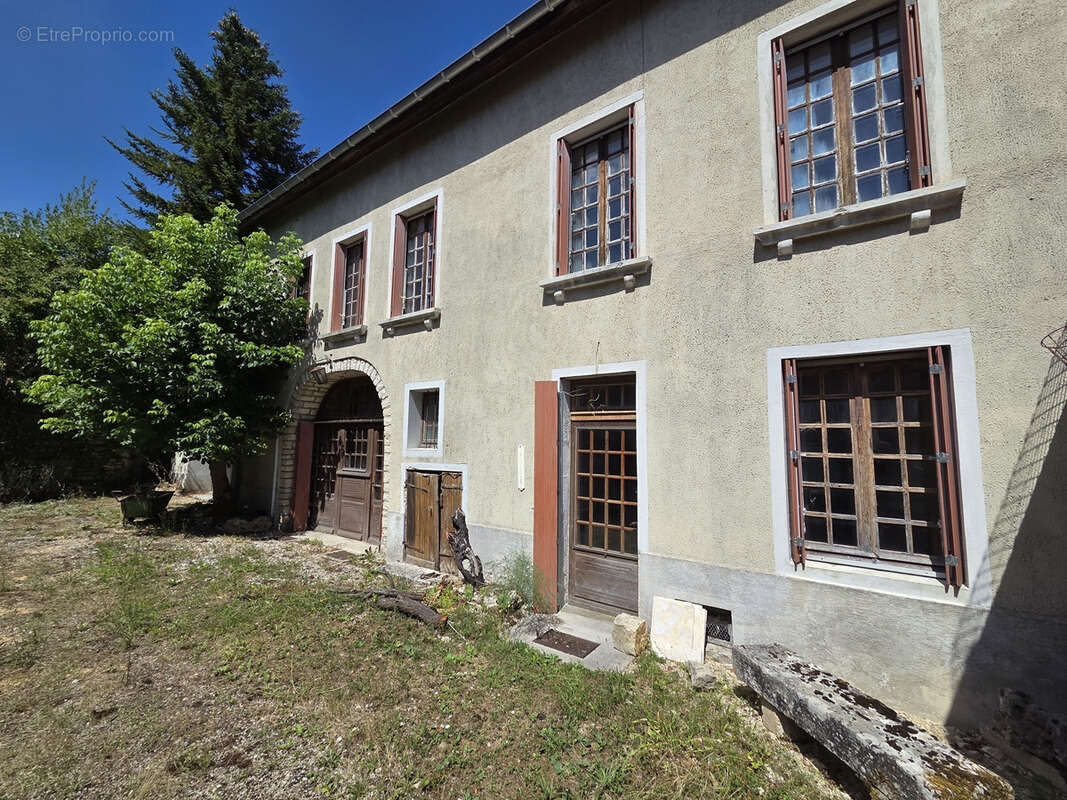 Maison à LOCHES-SUR-OURCE
