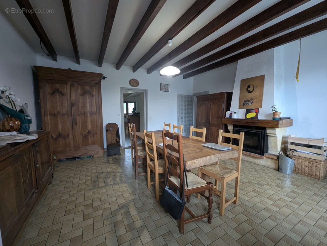 Maison à LES HERBIERS