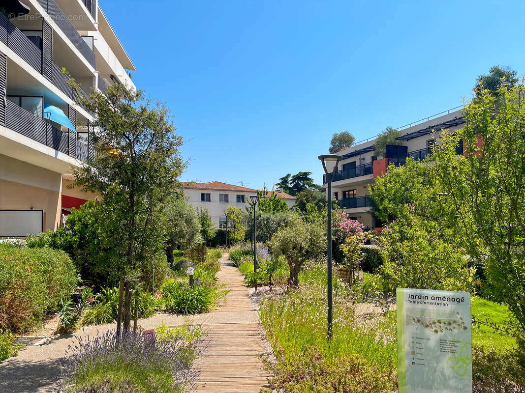 Appartement à SAINT-JEAN-DE-VEDAS