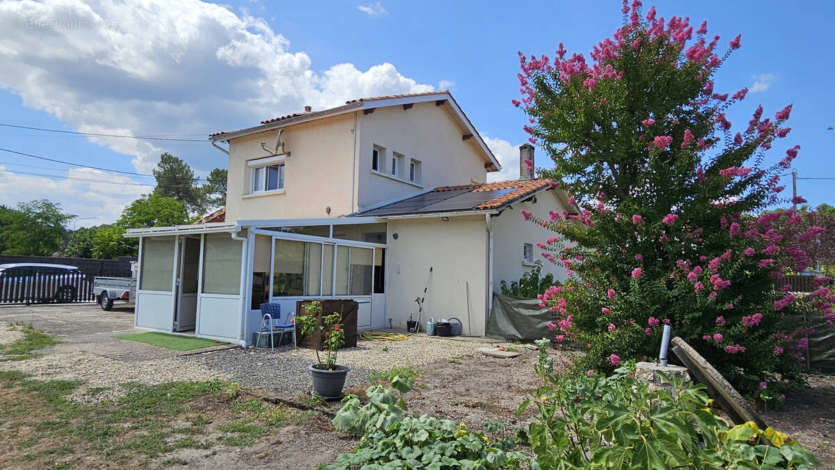 Maison à CASTELJALOUX