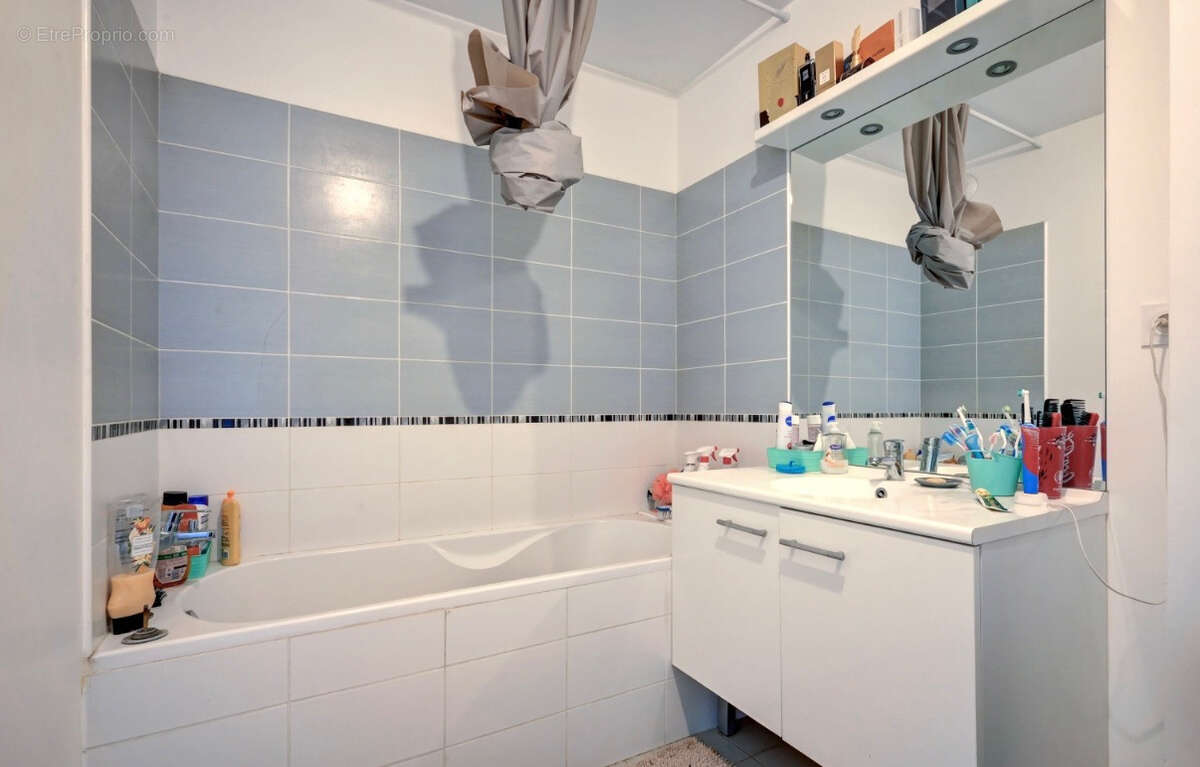 Appartement à MARSEILLE-12E