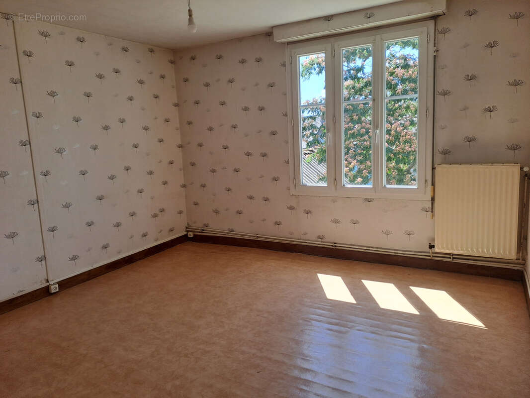 Maison à LA ROUXIERE