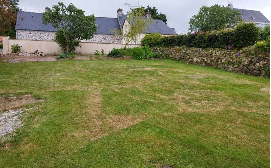 Terrain à MARTINVAST