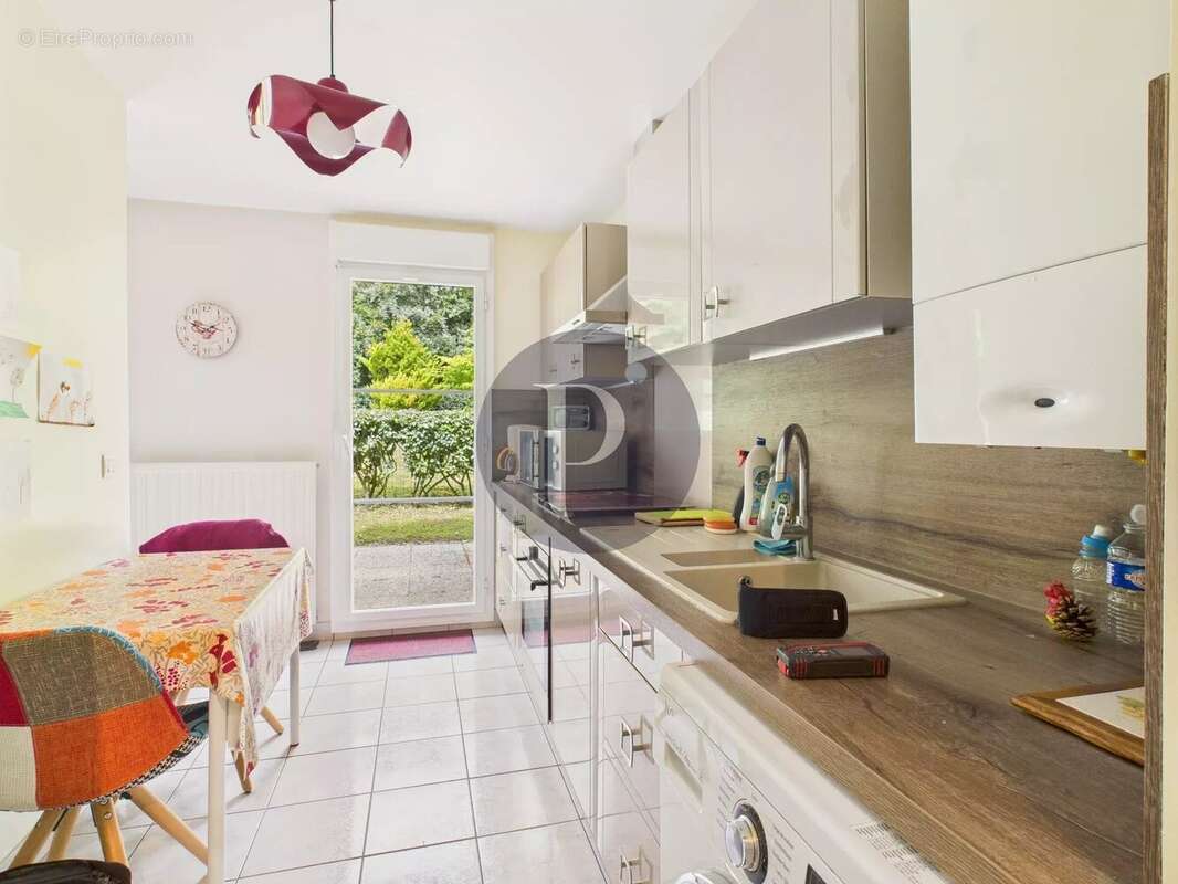 Appartement à VERRIERES-LE-BUISSON