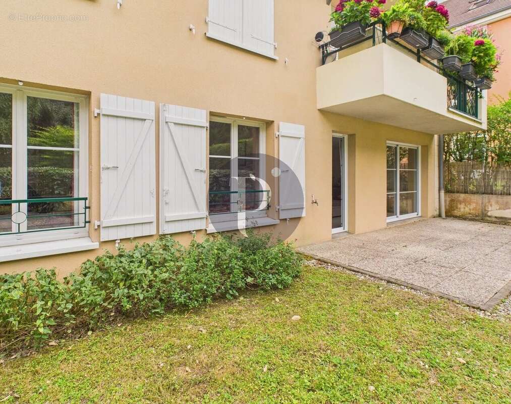 Appartement à VERRIERES-LE-BUISSON