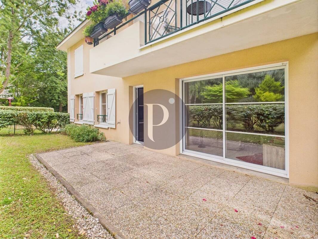 Appartement à VERRIERES-LE-BUISSON