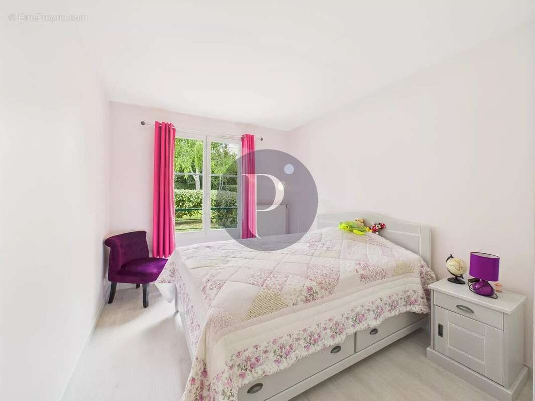 Appartement à VERRIERES-LE-BUISSON