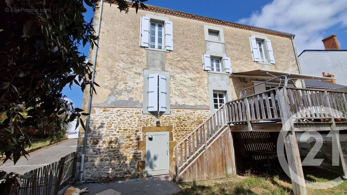 Maison à TALMONT-SAINT-HILAIRE