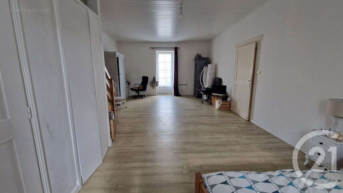 Maison à TALMONT-SAINT-HILAIRE