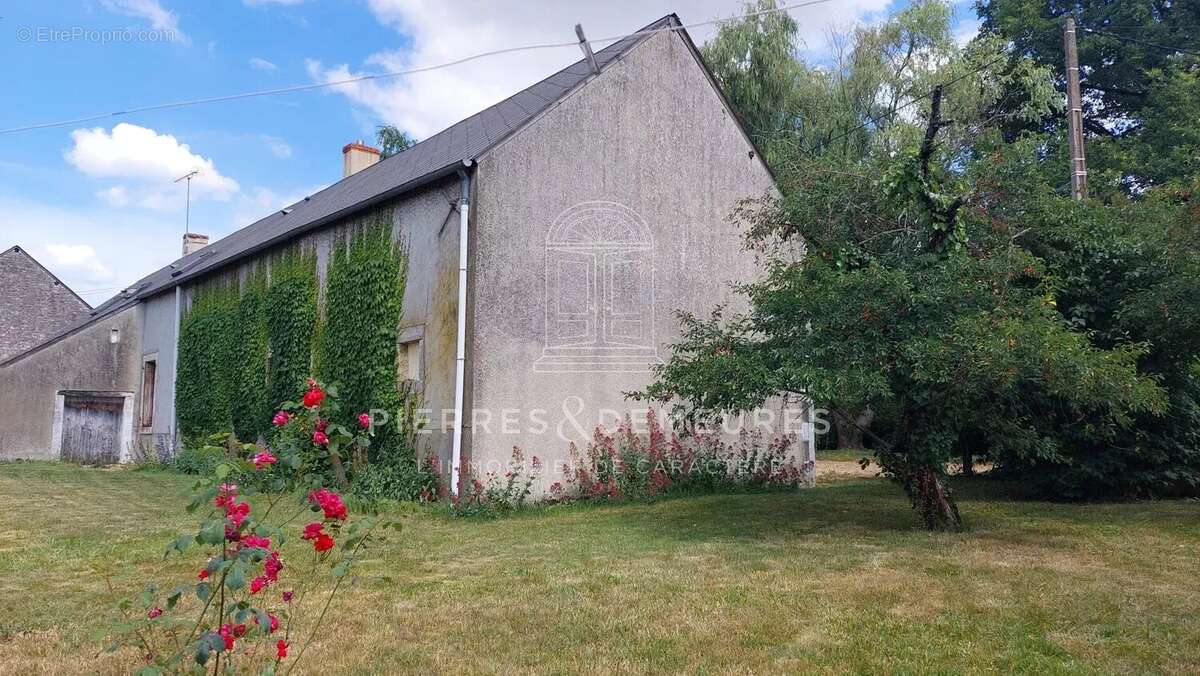Maison à MONTIPOURET