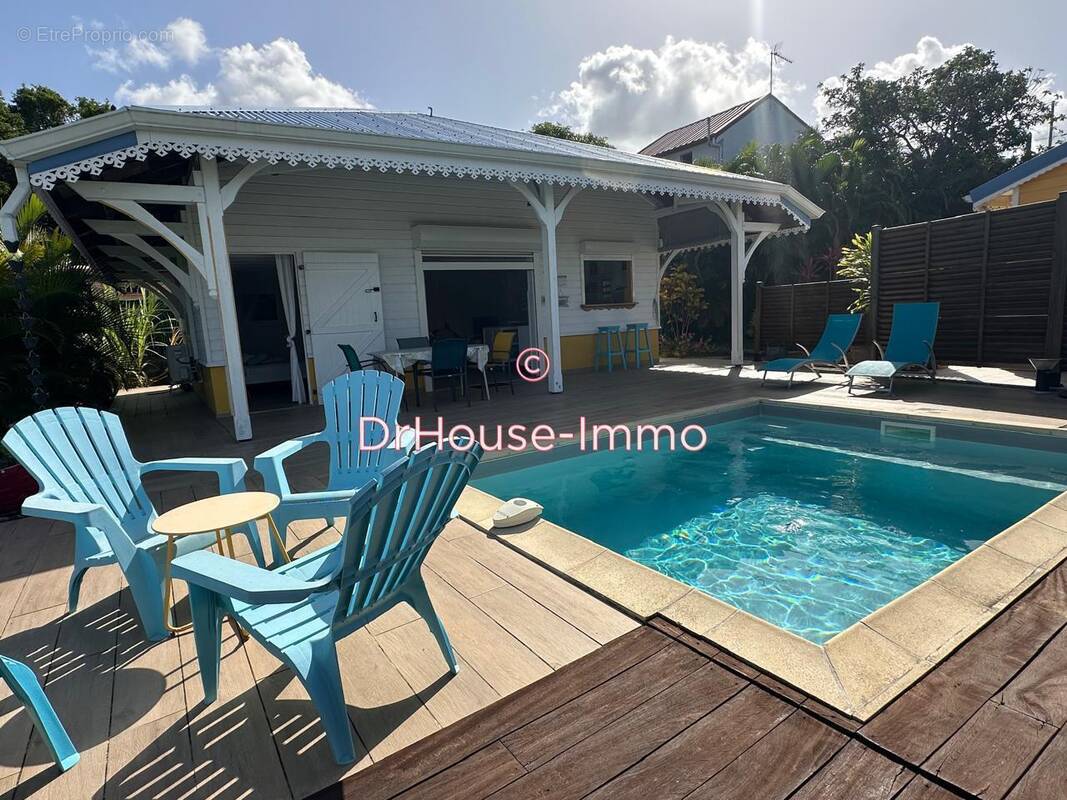 Maison à RIVIERE-SALEE