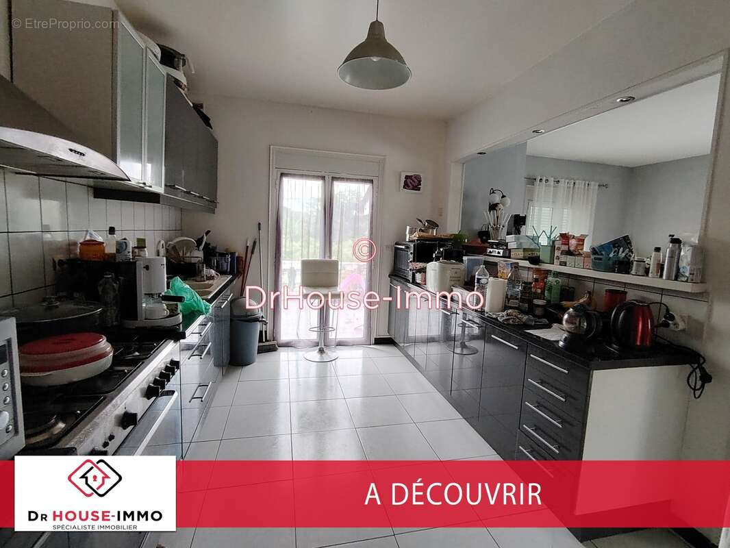 Maison à FERRIERES-EN-GATINAIS