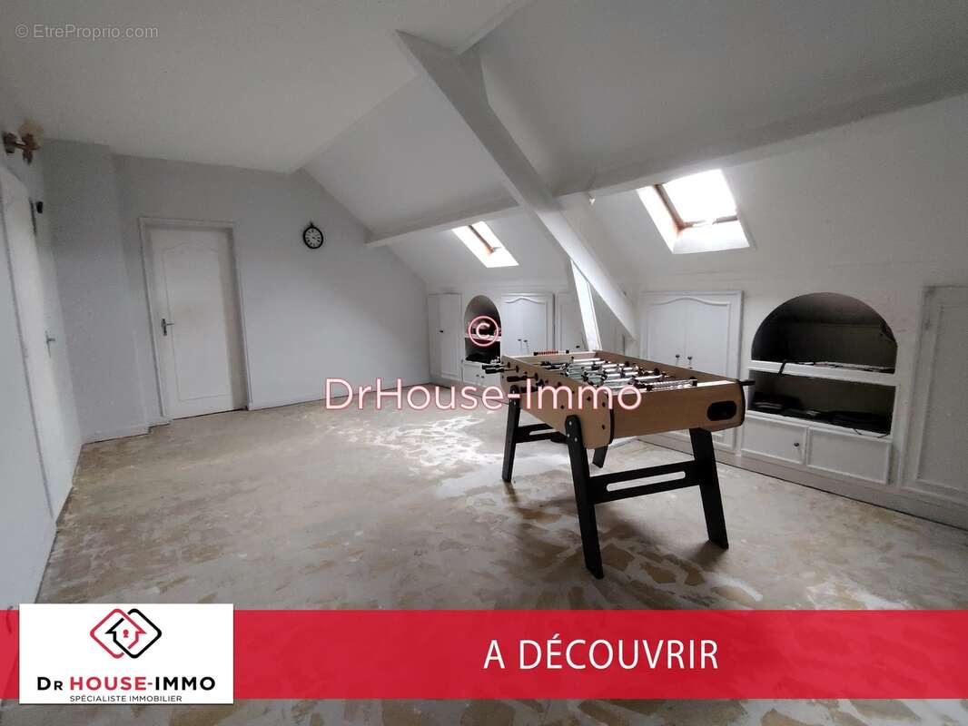 Maison à FERRIERES-EN-GATINAIS