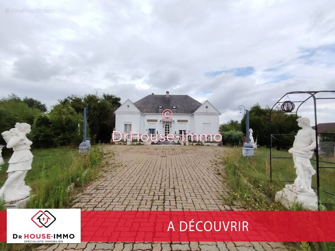 Maison à FERRIERES-EN-GATINAIS