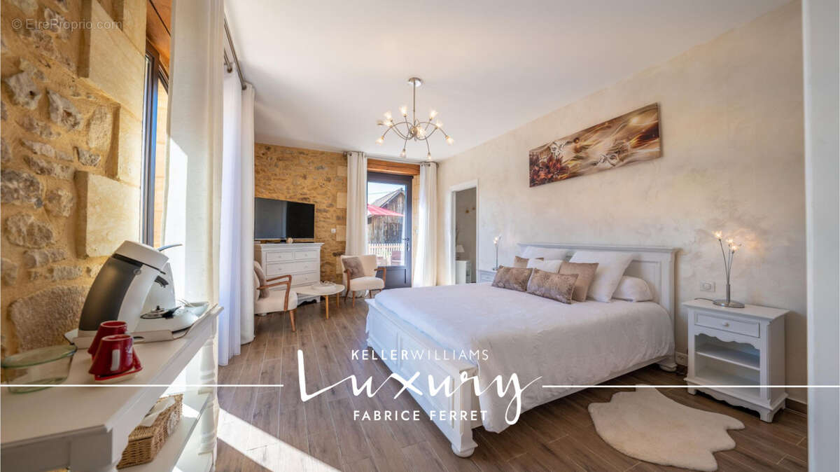 Maison à SIORAC-EN-PERIGORD