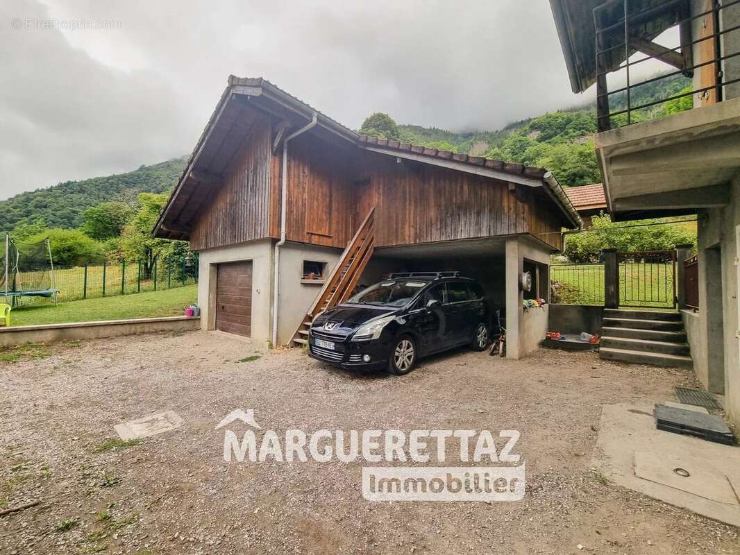 Appartement à SAINT-JEOIRE