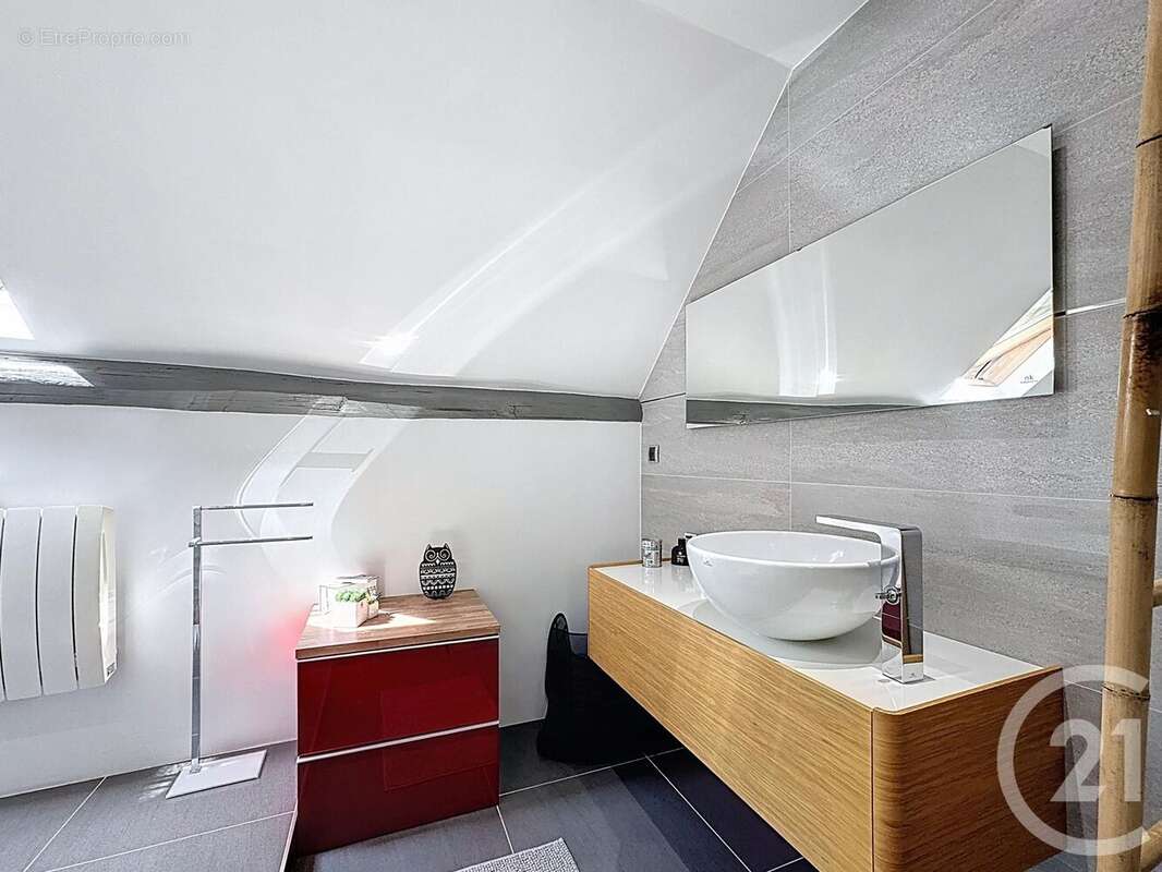 Maison à MENESTREAU-EN-VILLETTE