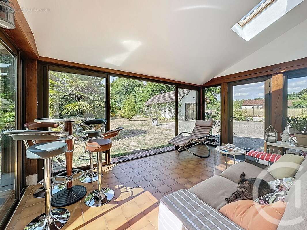 Maison à MENESTREAU-EN-VILLETTE