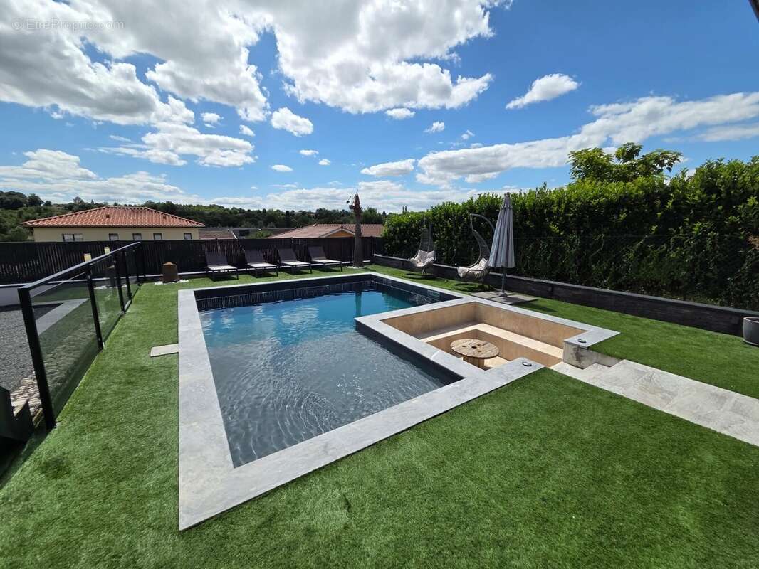 Maison à CHATILLON-SUR-CHALARONNE