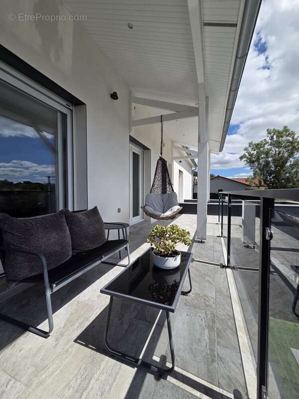 Maison à CHATILLON-SUR-CHALARONNE