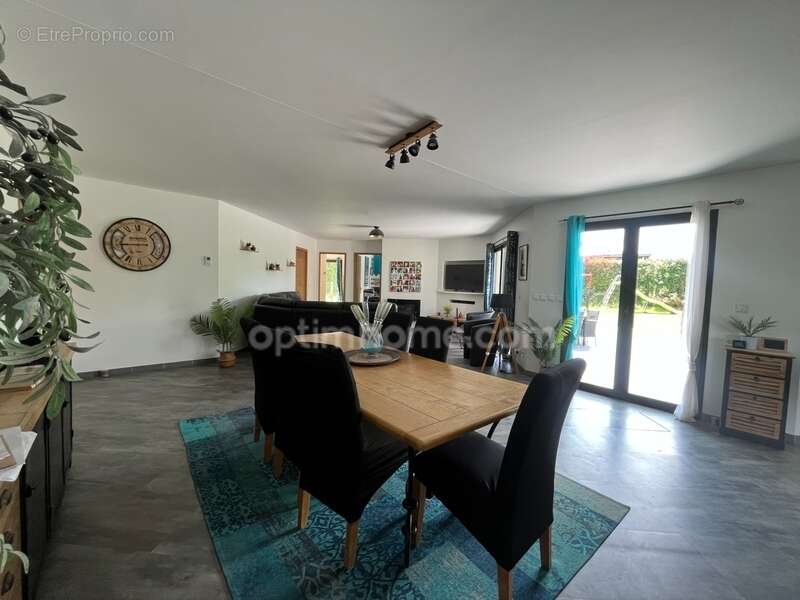 Maison à BEUZEVILLE