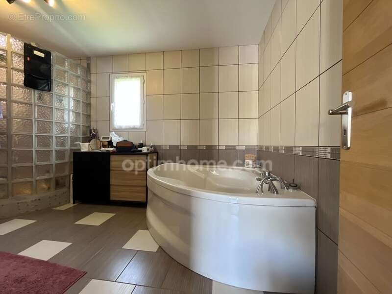 Maison à BEUZEVILLE