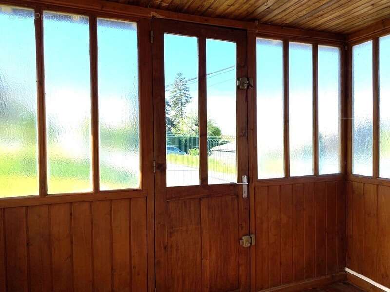 Maison à GENOUILLEUX