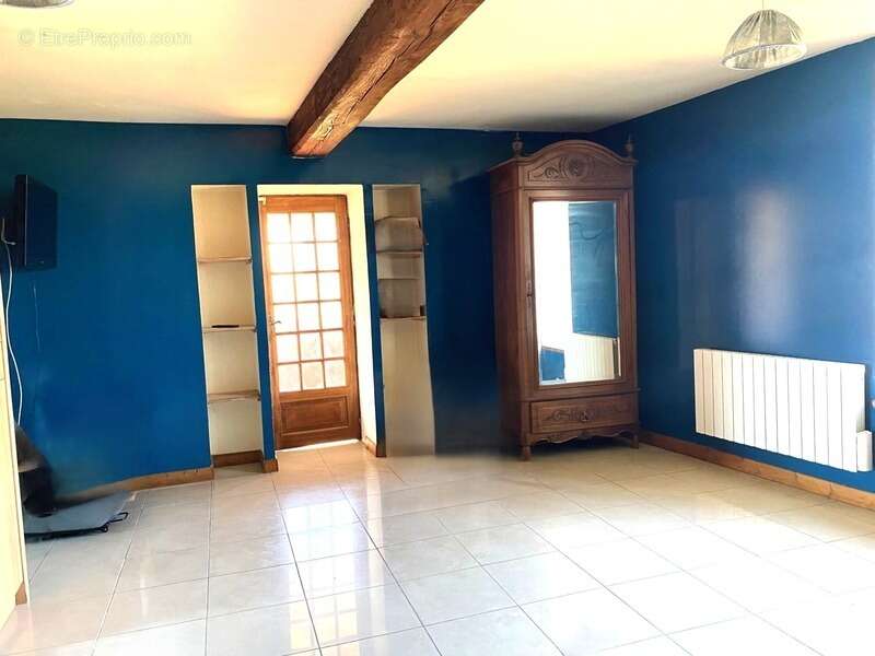 Maison à GENOUILLEUX