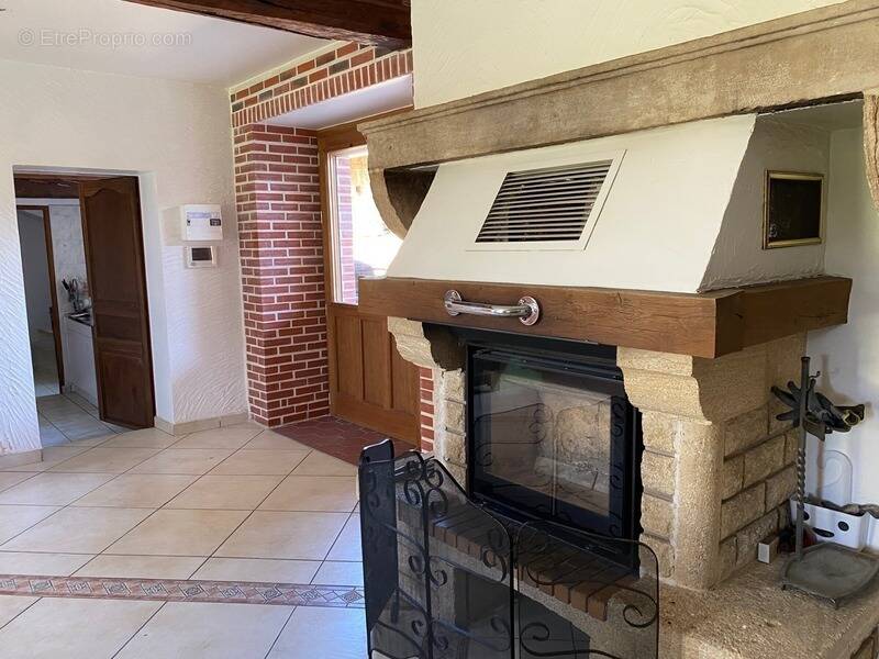 Maison à GENOUILLEUX