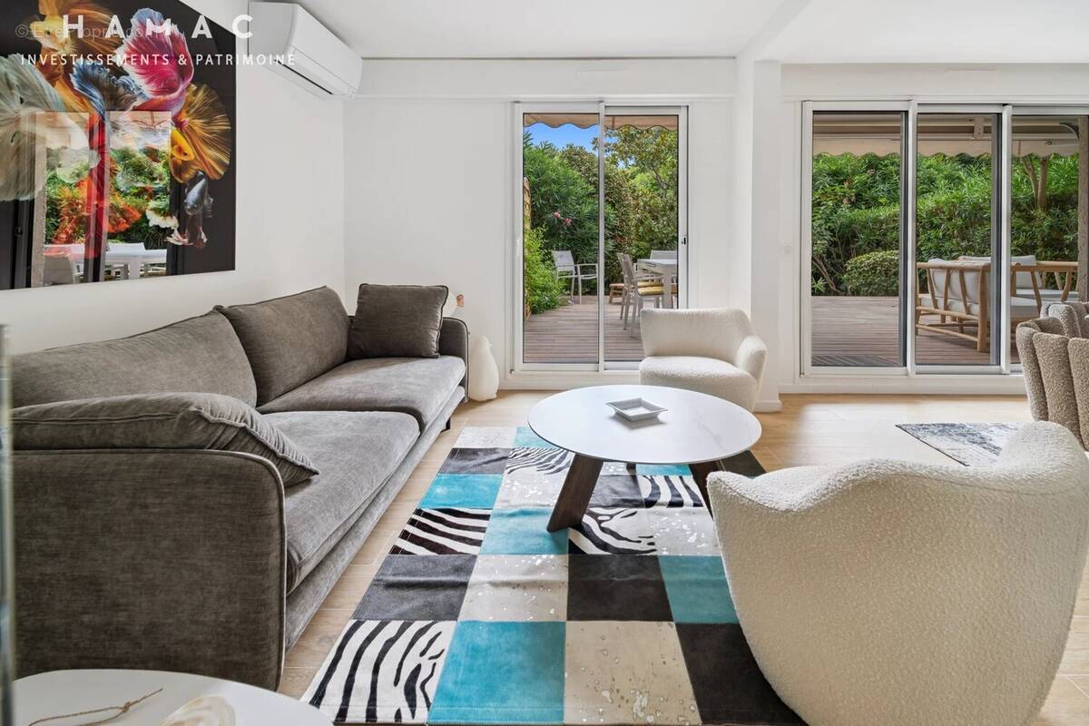 Appartement à SAINT-TROPEZ