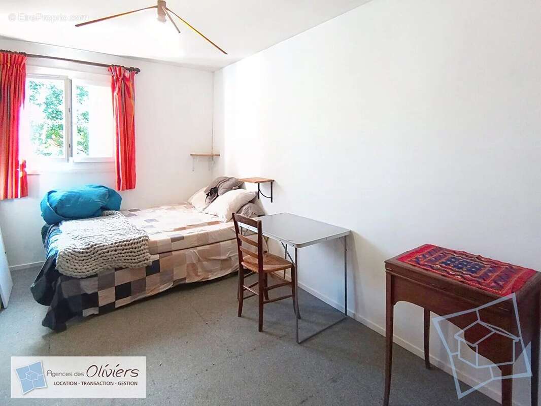 Maison à VOISINS-LE-BRETONNEUX