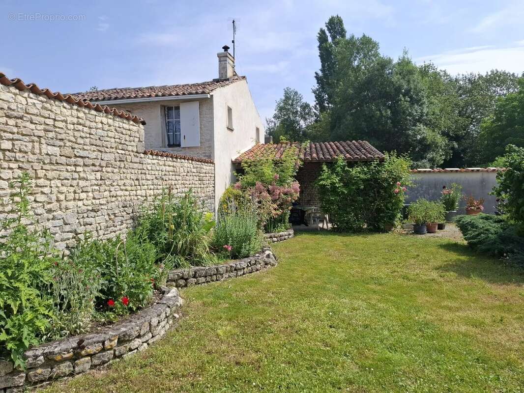 Maison à MATHA