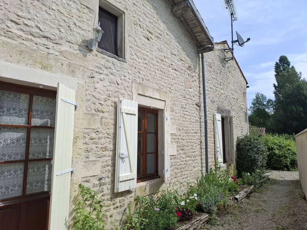 Maison à MATHA