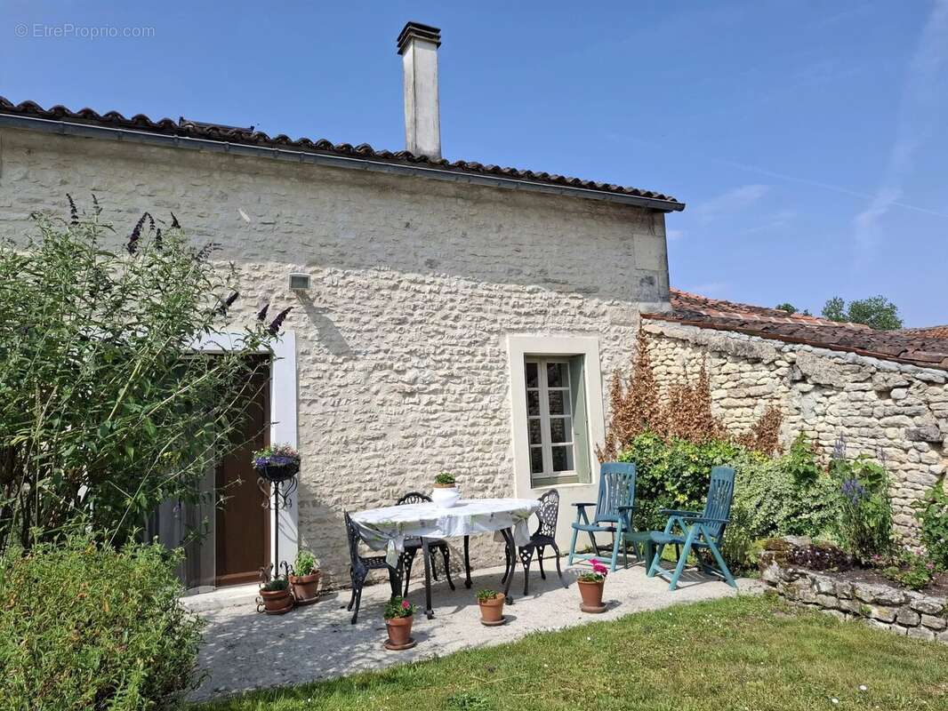Maison à MATHA