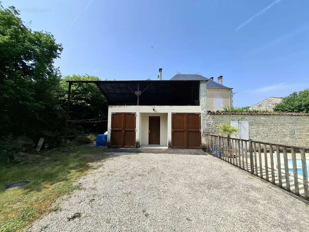 Maison à MATHA