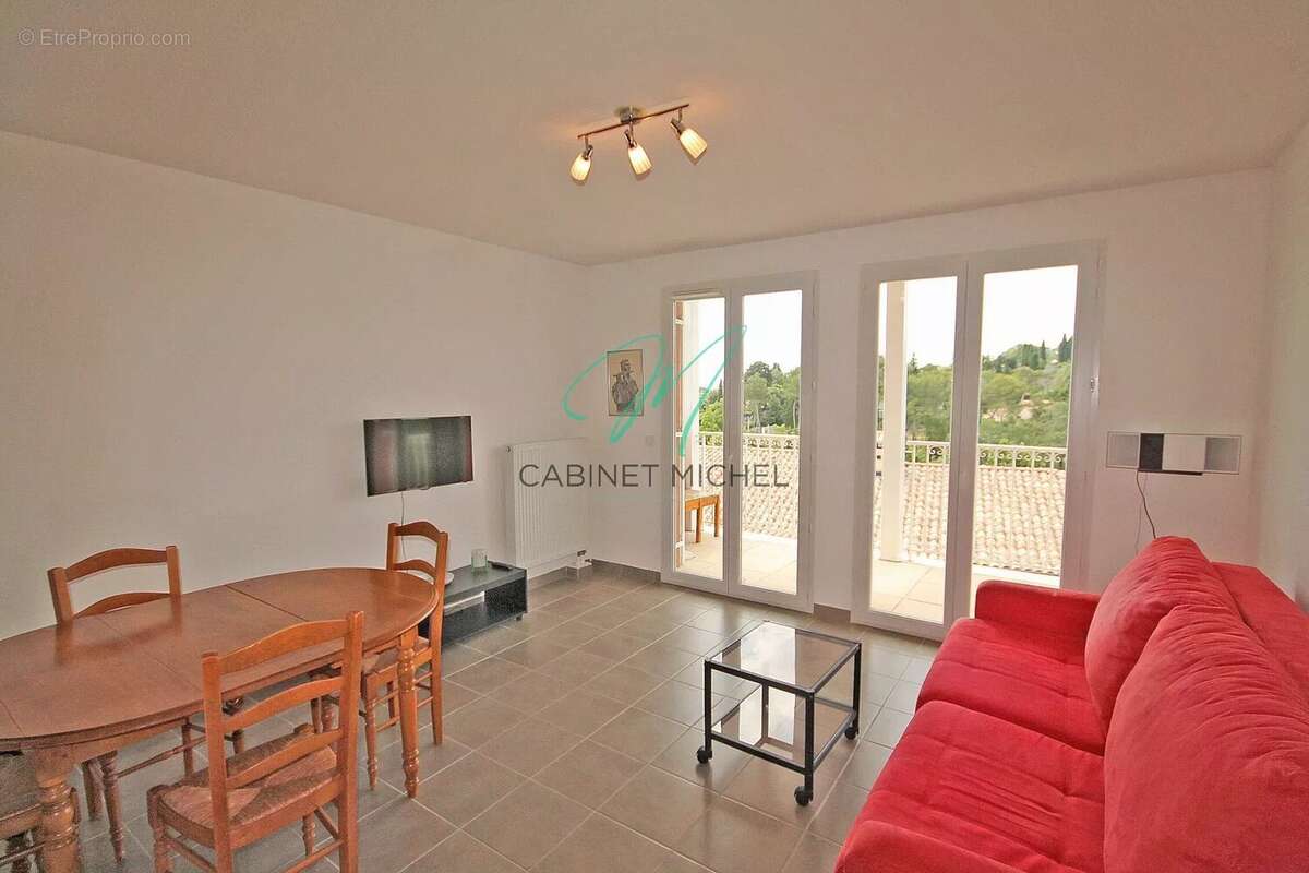 Appartement à LE ROURET