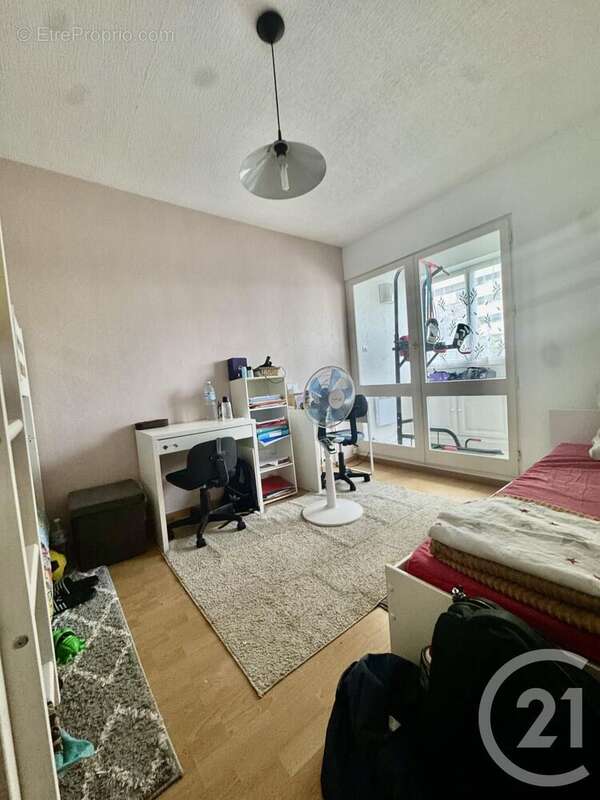 Appartement à RILLIEUX-LA-PAPE