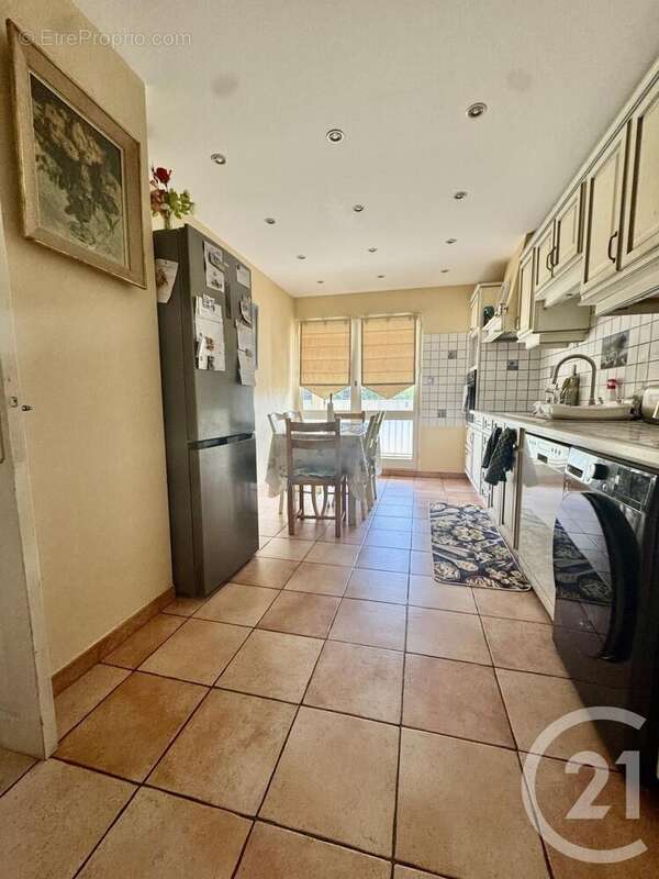 Appartement à RILLIEUX-LA-PAPE