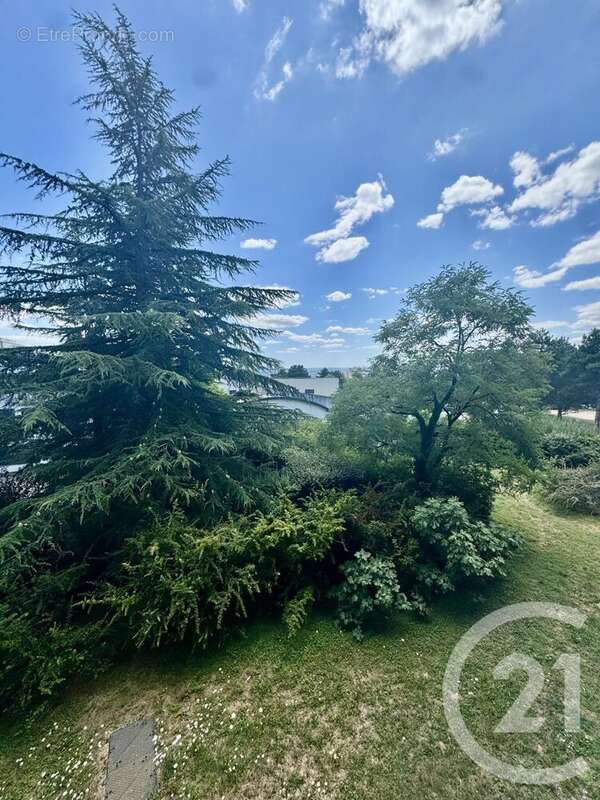 Appartement à RILLIEUX-LA-PAPE