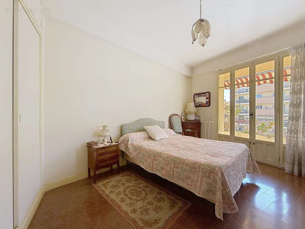 Appartement à LE CANNET