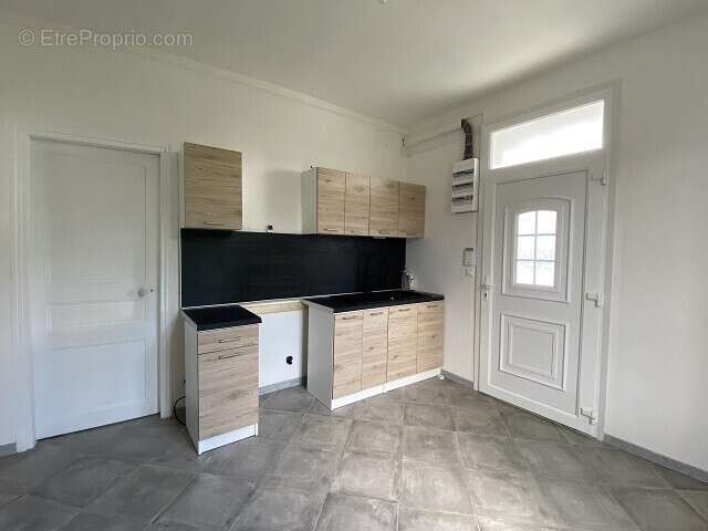 Maison à RESSONS-SUR-MATZ