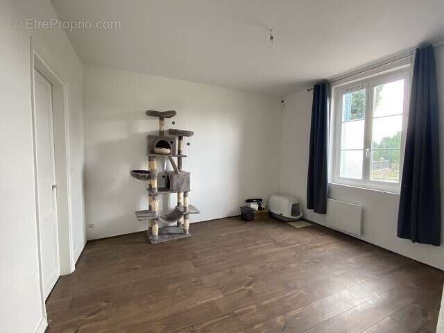 Maison à RESSONS-SUR-MATZ