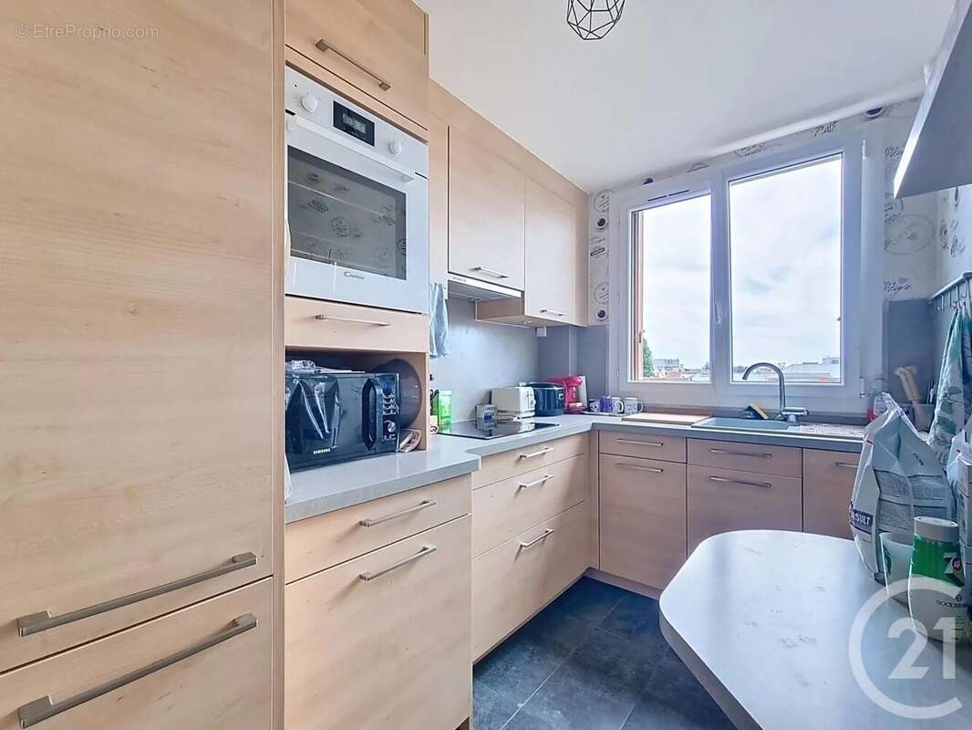 Appartement à COLOMBES