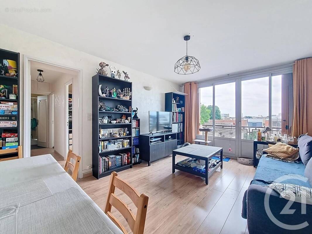 Appartement à COLOMBES